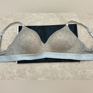 Victoria's Secret PINK Gray Wear Everywhere Wireless Lightly Lined Bra VS 36DD